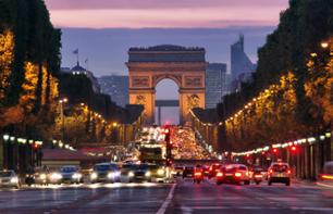 Tour de noche por la ciudad, crucero por el sena y visita de la Torre Eiffel con acceso preferente