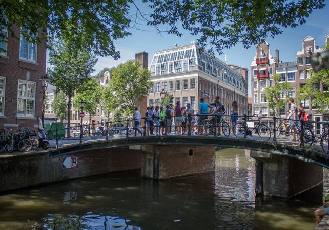 Visite guidée à pied sur les traces d’Anne Frank à Amsterdam - En français
