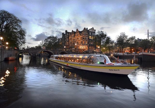 Amsterdam Dinner Cruise with a Master Chef
