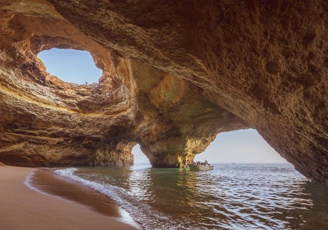 Croisière aux grottes de Benagil et à Praia da Marinha (2h) - en français - Au départ de Portimão