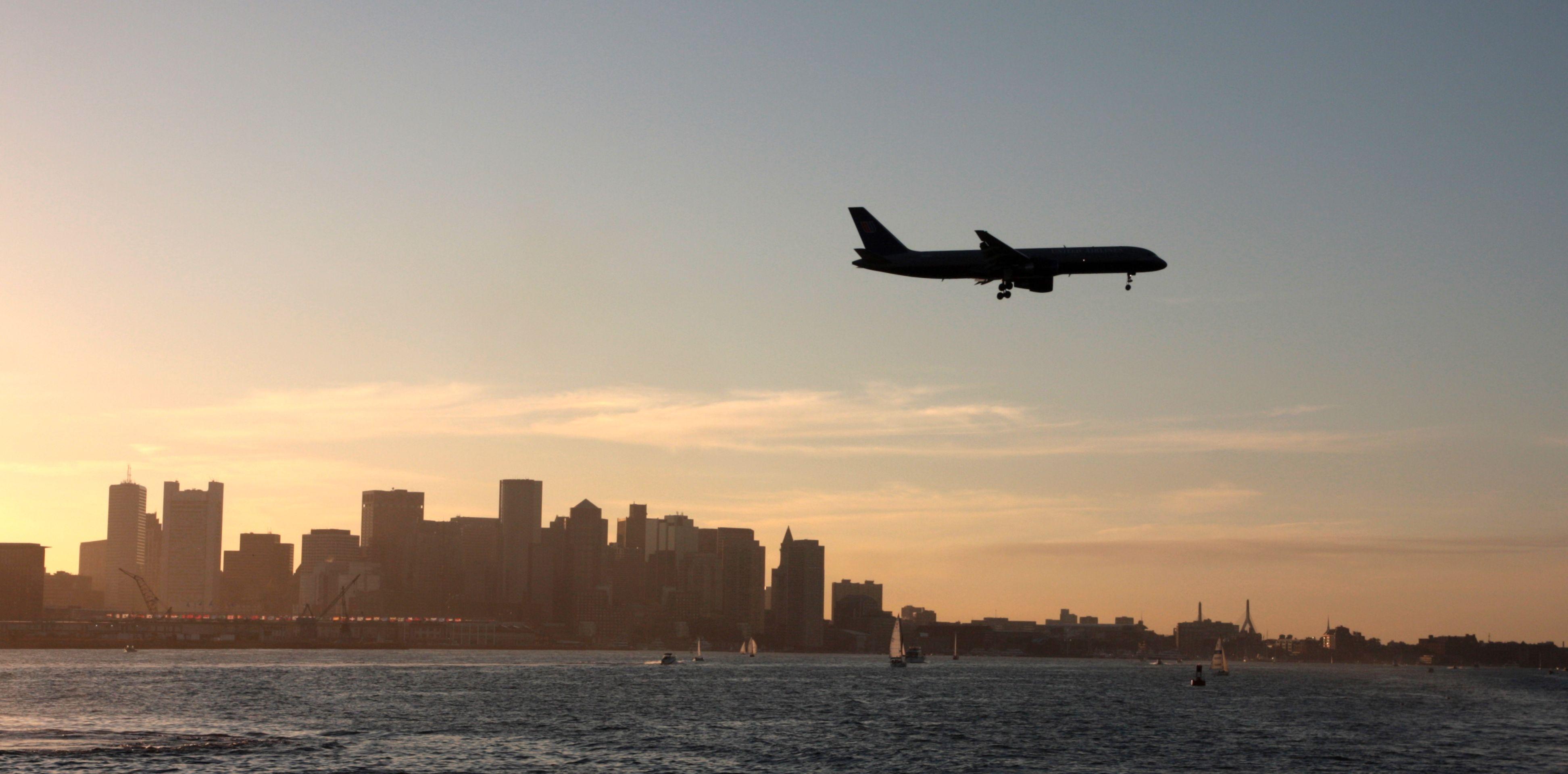 Shuttle Transfer from your Hotel in Boston to Logan International Airport