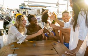 3-hour party sunset sailing cruise from Athens - drinks included