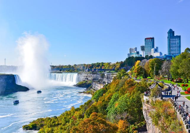 Day Trip to Niagara Falls - Transport to/from New York by Bus Included