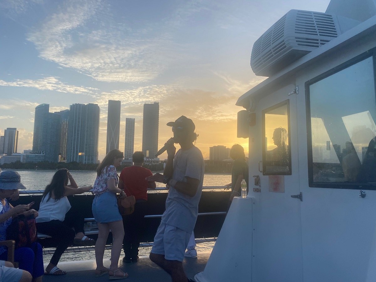 Croisière dans la baie de Biscayne au coucher du soleil - Miami - Ceetiz