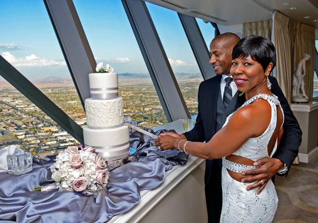 Mariage au sommet de la Stratosphere Tower à Las Vegas