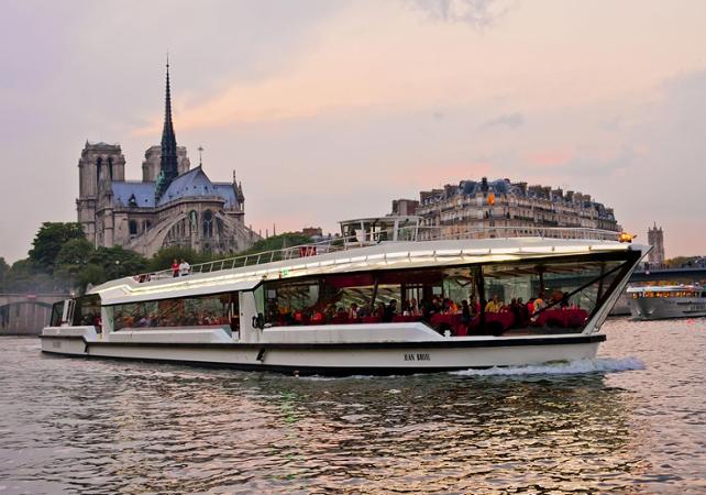 Paris Lunch Cruise – Bateaux Mouches