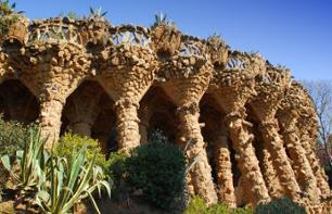 Barcelona Bus Tour and Visit of the Sagrada Familia and the Poble Espanyol