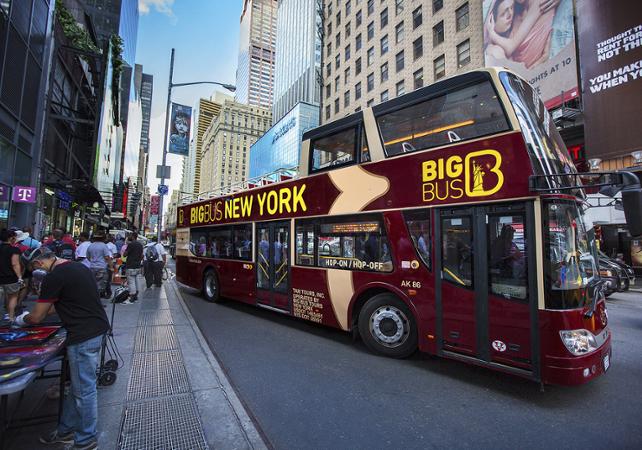 Tour de New York en bus à arrêts multiples – Pass 1 ou 2 jours (Uptown & Downtown Manhattan)