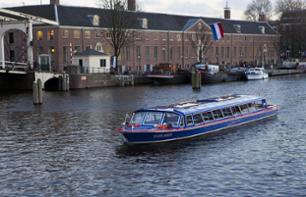La entrada preferente al Museo Stedelijk y al crucero por los los canales de Ámsterdam