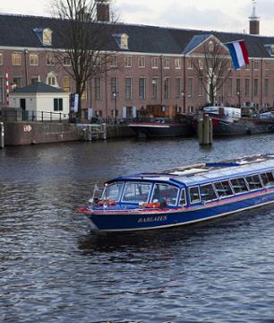 Priority-Access Ticket to the Stedelijk Museum and Cruise on the Amsterdam Canals