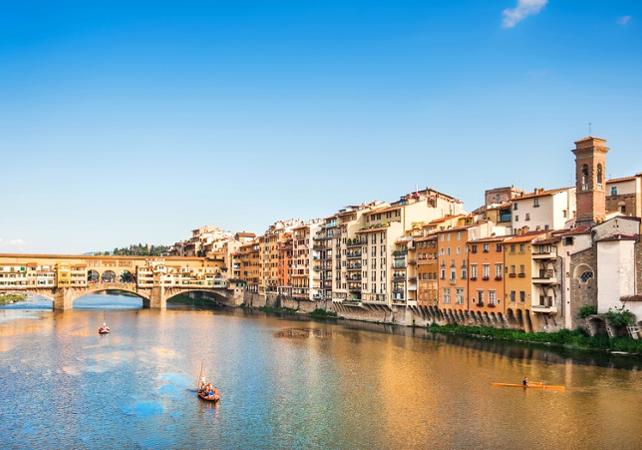 Visite guidée de Florence à pied et croisière en bateau électrique sur l'Arno