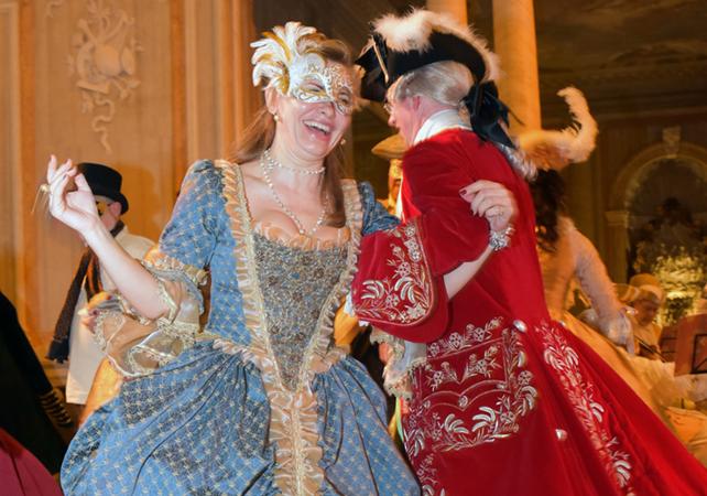 Valentine & Venice Carnival– Traditional Dance Lessons with Pastry and Hot Chocolate Tasting at The Hotel Monaco & Grand Canal