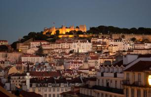 Soirée à Lisbonne : Dîner dans une taverne traditionnelle et spectacle de Fado