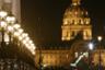 La iluminación de París por la noche, crucero por el Sena y citytour en autobús