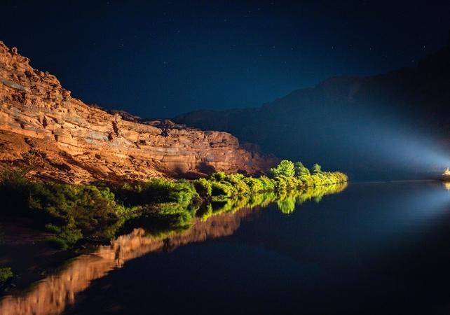 Tour noctune en jet boat & spectacle son et lumière sur le Colorado - Avec dîner inclus - Moab