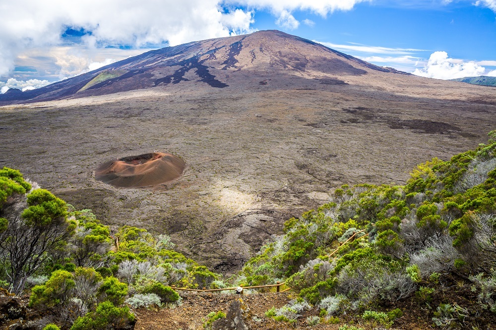 Visite d’une journée en 4x4 autour du volcan du Piton de la Fournaise à La Réunion – Transferts et déjeuner inclus