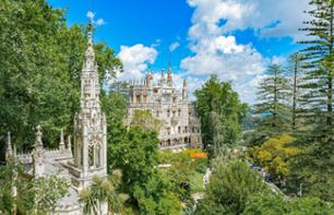 Guided tour of Quinta da Regaleira Castle, Sintra & Cascais - In French - Departure from Lisbon