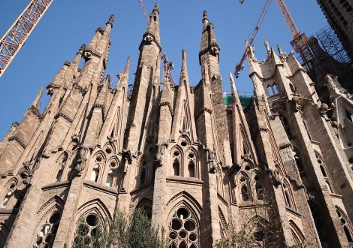 Visite guidée de Barcelone en vélo électrique et billet coupe-file pour la Sagrada Familia 