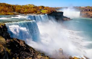 2-Day Excursion from New York: Niagara Falls & Outlet Shopping