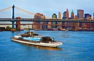 Lunch cruise in New York – In a glass panel boat
