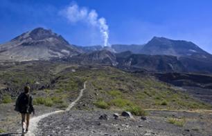 Excursion to Mount Saint Helens & Hike on the Volcanic Grounds
