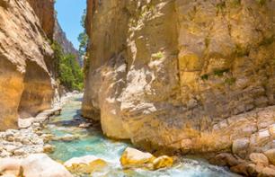 Randonnée guidée dans les gorges de Samaria en Crète - En français, transferts inclus