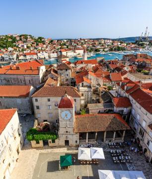 Excursion d'une demi-journée en bateau : Lagon Bleu, Baie de Duga et visite du centre historique de Trogir - Au départ de Split