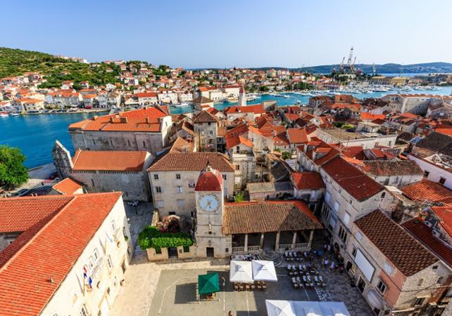 Excursion d'une demi-journée en bateau : Lagon Bleu, Baie de Duga et visite du centre historique de Trogir - Au départ de Split