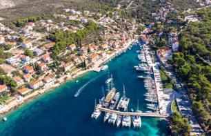 Excursion d'une journée en bateau : Lagon Bleu & 3 îles (Šolta, Drvenik, Čiovo) - Déjeuner inclus - Au départ de Split