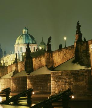 Visite nocturne autour des mystères - en français - Prague