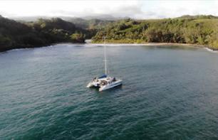 Croisière en catamaran sur les côtes de Poipu au coucher du soleil  - Dîner inclus – Kauai