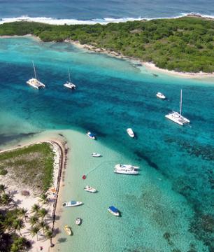 Croisière d'une journée en catamaran aux îles de Petite Terre - Au départ de Saint-François