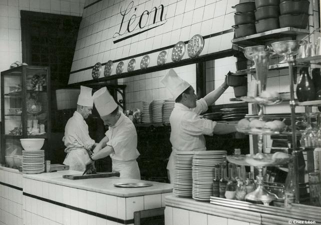 Tradizionale pasto brussellese "Chez Léon", il ristorante più antico di Bruxelles