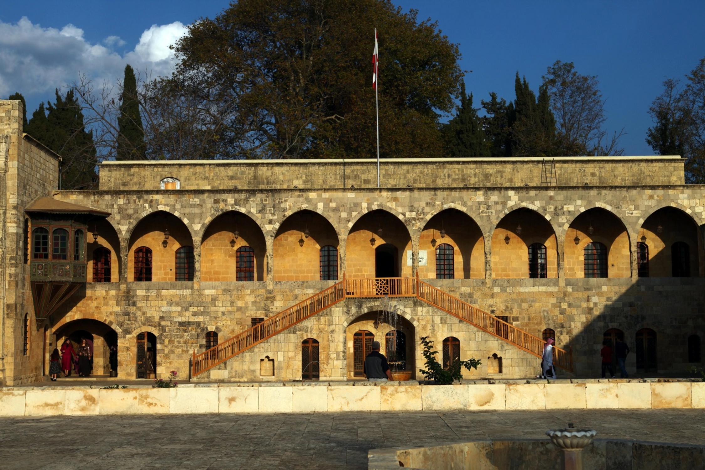 Visite du centre historique de Beyrouth, du palais de Beiteddine et du village chrétien de Deir El Kamar