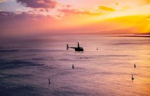 Vol en hélicoptère : coucher du soleil à Honolulu et Waikiki (50 mn) - A Oahu