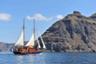 Croisière en bateau traditionnel vers les îles volcaniques de l'archipel de Santorin - Transferts inclus