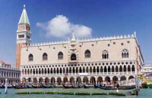 Audio-guided tour of St Mark's Square in Venice: Fast-track admission to the Doge's Palace included!