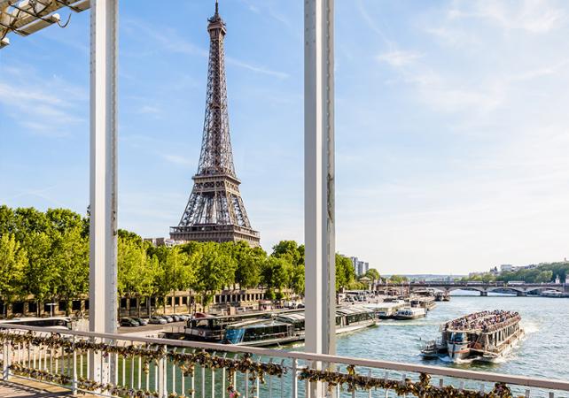 Tour de Paris en bus panoramique - Arrêts multiples - Pass 1 ou 2 jours + Croisière sur la seine avec Vedettes de Paris