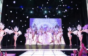 Paradis Latin Show - With a glass of Champagne