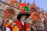 Carnaval de Veneza: Baile de máscaras em um palácio veneziano com locação de figurinos incluído