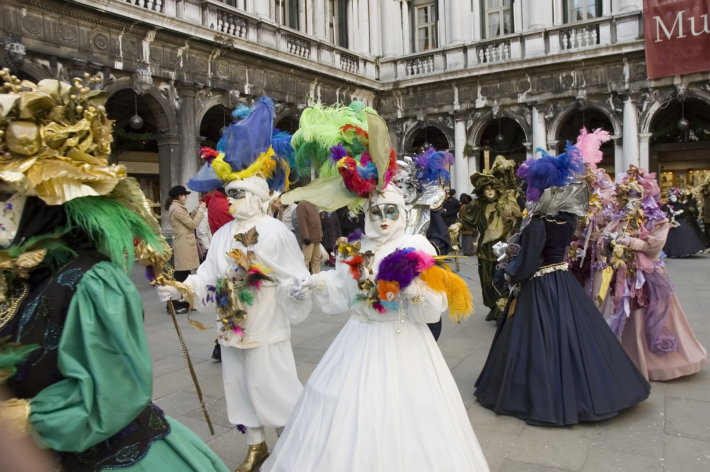 Carnaval de Venise : Location de costume traditionnel, déjeuner