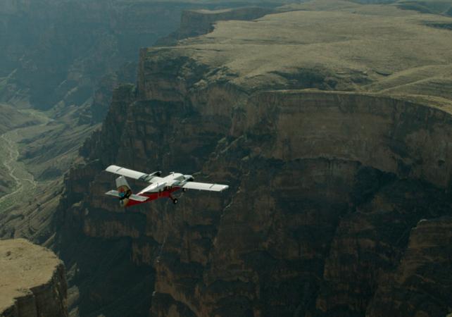 Excursion d’une journée : Survol en avion du Grand Canyon + Visite d’Antelope Canyon + Rafting – Au départ du Grand Canyon South Rim (plateau sud)