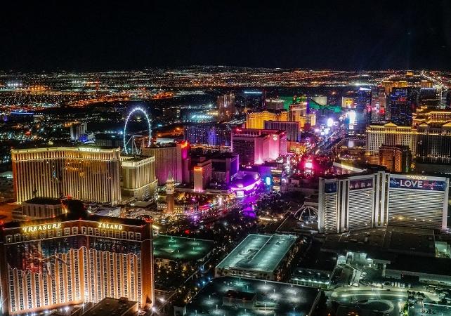 Romantic Las Vegas VIP Helicopter Strip Flight