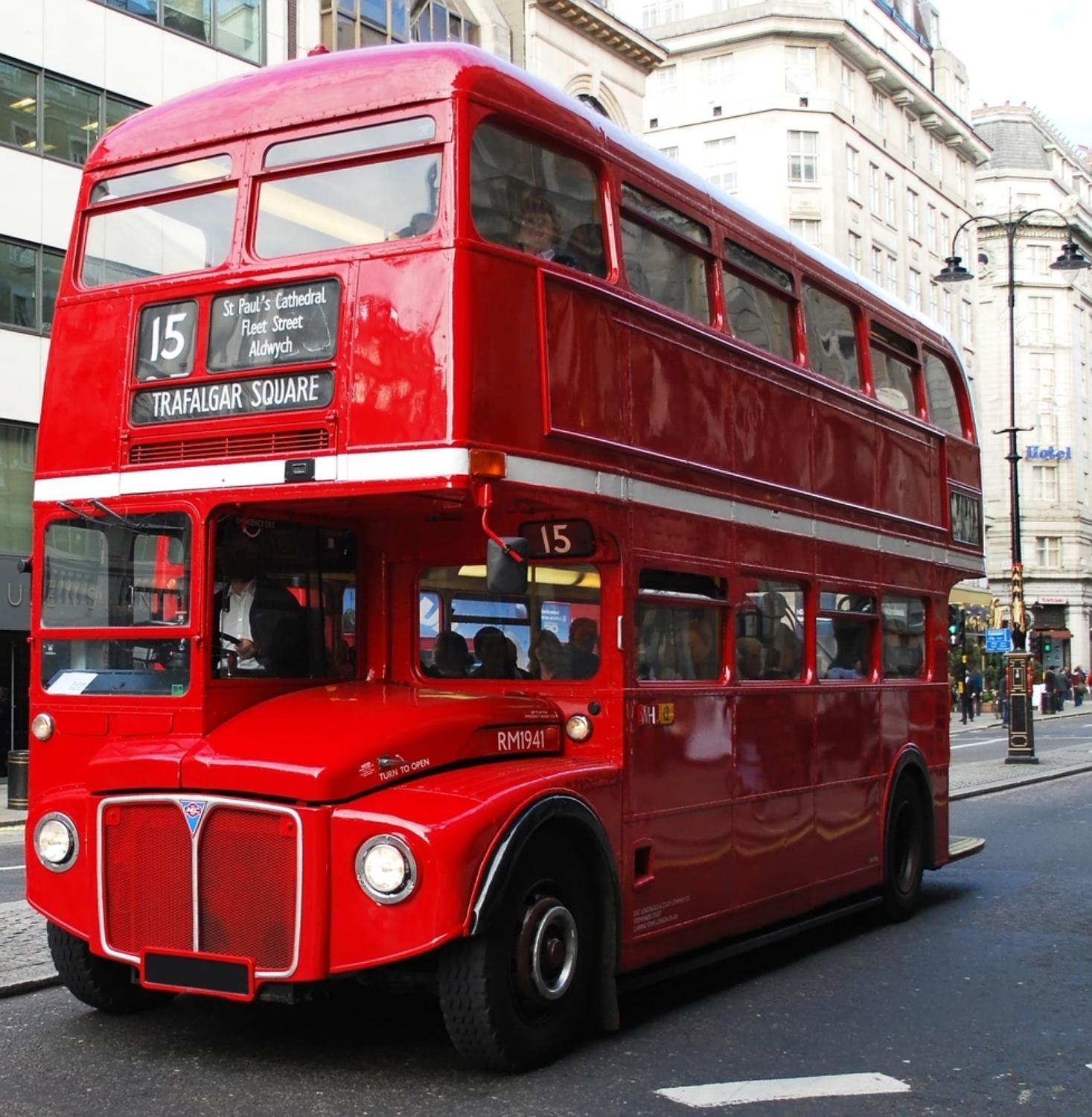 Visit London: Thames Cruise & Sightseeing Bus Tour