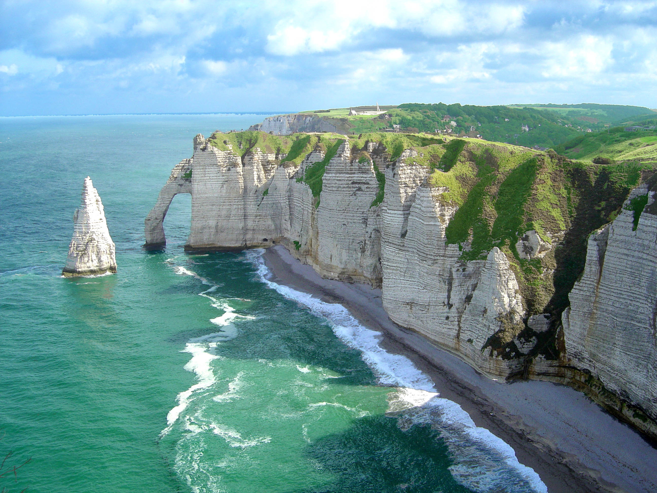 Этрета. Нормандия скалы Этрета. Этрета, Нормандия, Франция. Скалы Этрета во Франции. Меловые скалы Этрета.