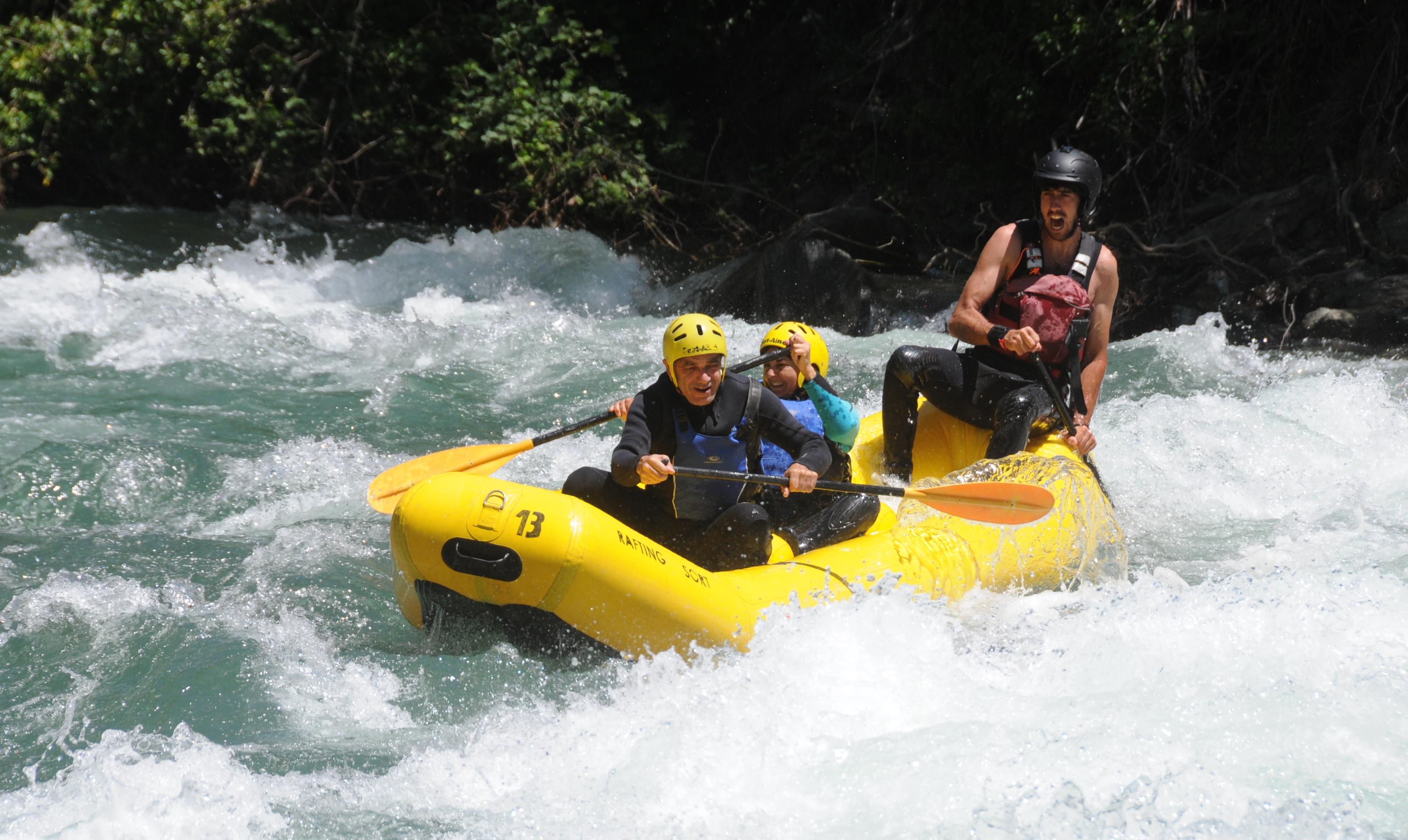 Rafting in the Spanish Pyrenees - 3 hours from Barcelona