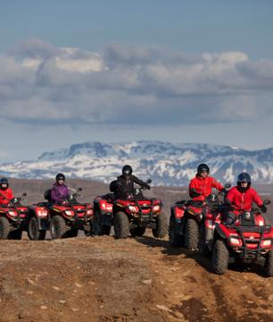 Safari en quad dans les montagnes islandaises – départ de votre hôtel à Reykjavik