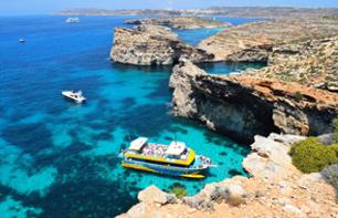 Croisière commentée en catamaran autour de l’île Comino (Blue lagoon) au large de Malte - En français