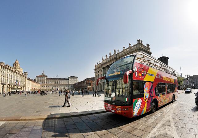 Turin en bus à arrêts multiples –  Pass transport 24h ou 48h