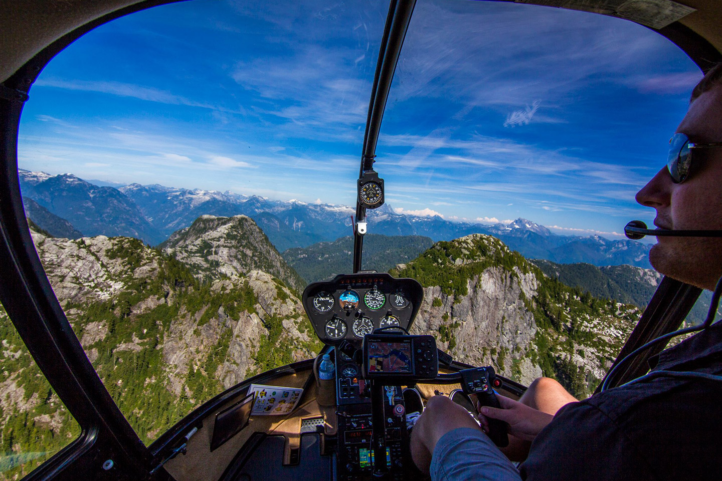 helicopter tour vancouver island